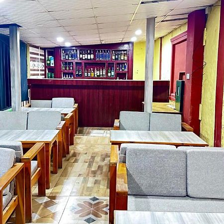 Hello Inn Guest House & Apartment Покхара Екстер'єр фото