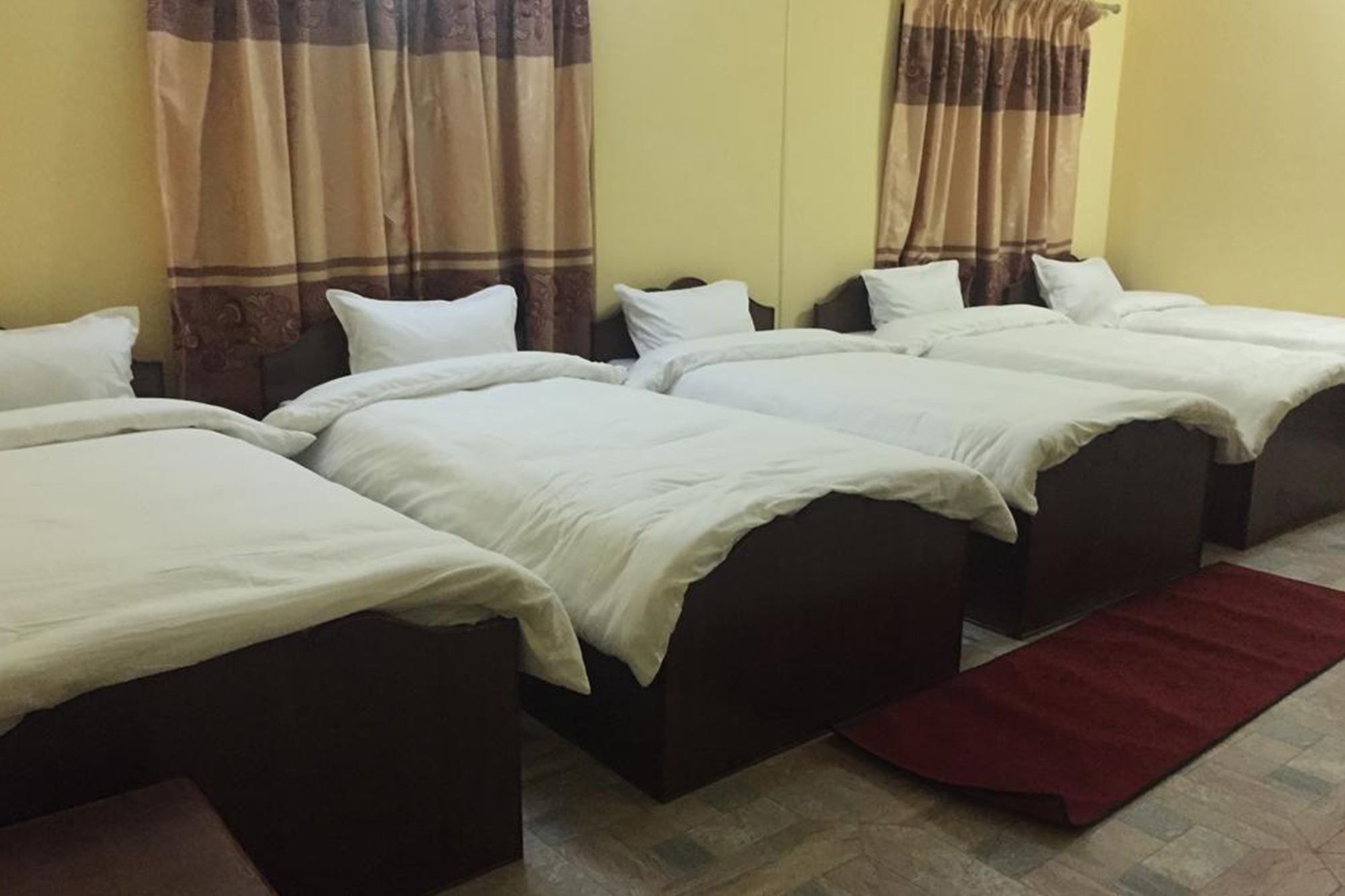 Hello Inn Guest House & Apartment Покхара Екстер'єр фото